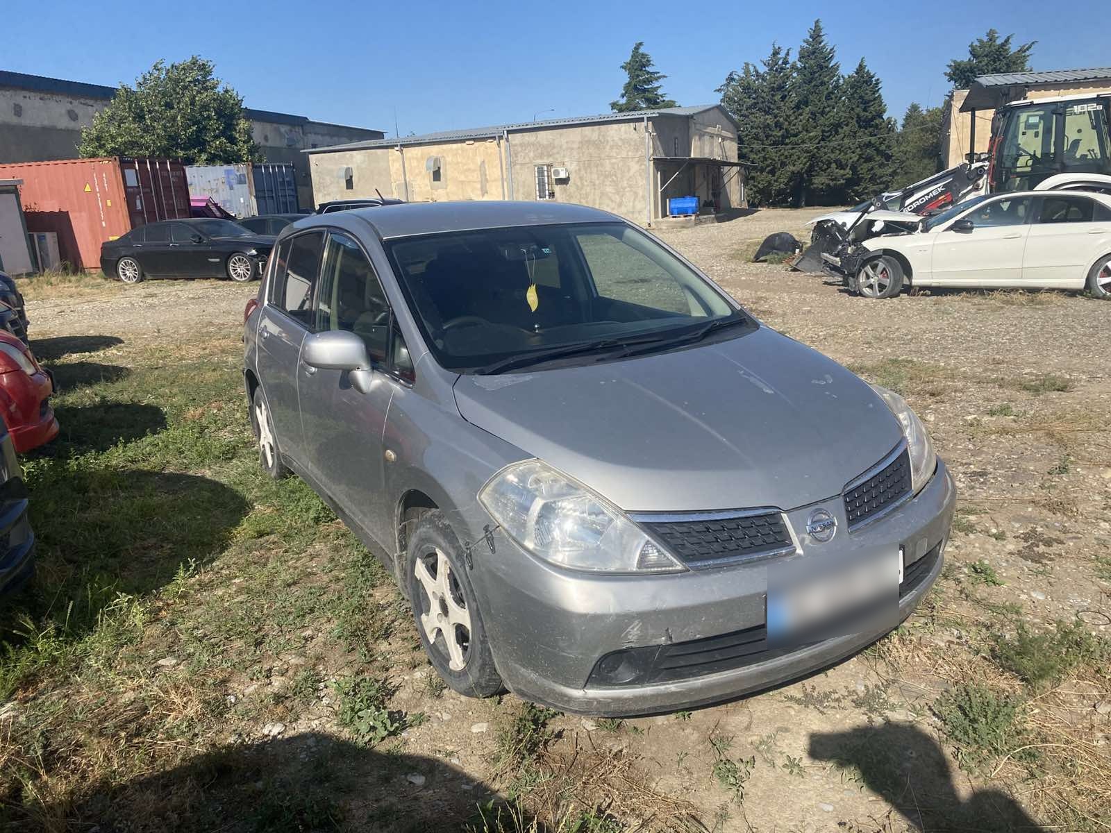 Nissan Tiida