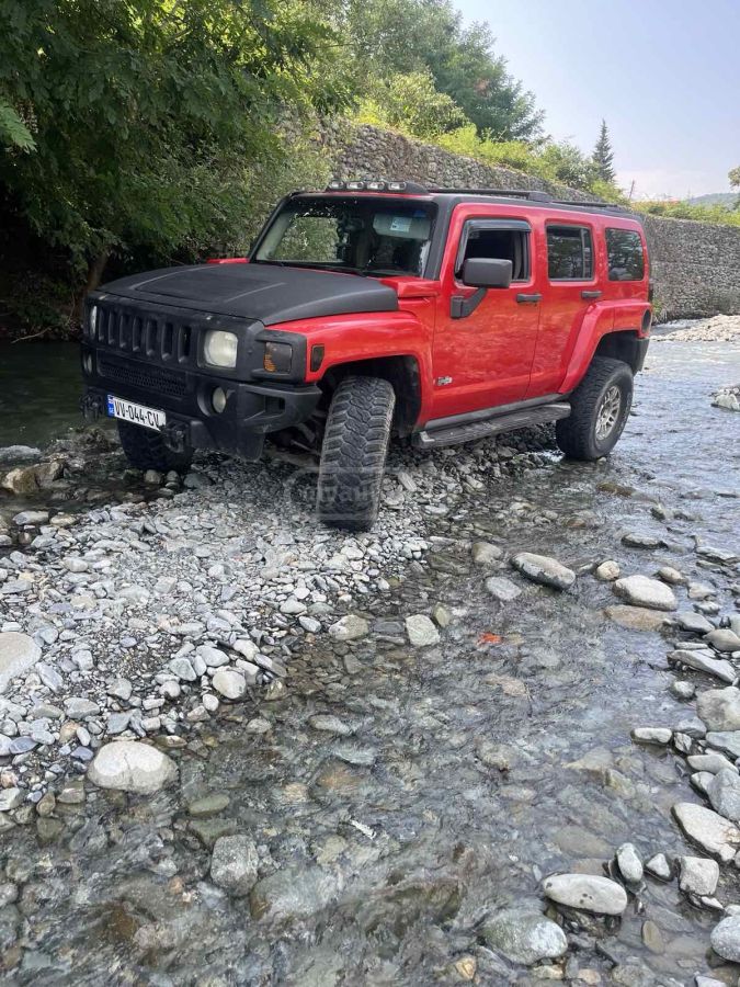 Hummer H3 2005 — photo 2