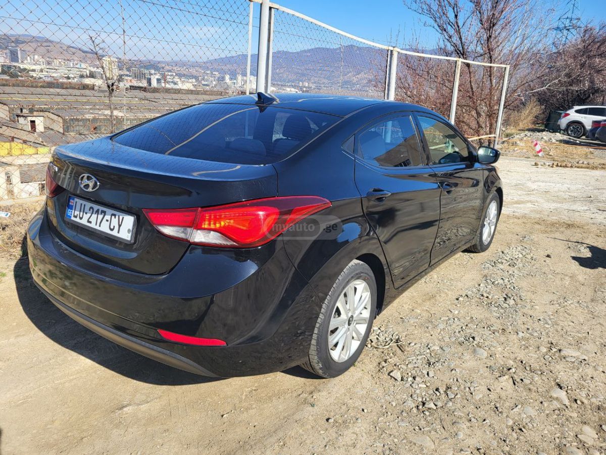 Hyundai Elantra 2014 — photo 2