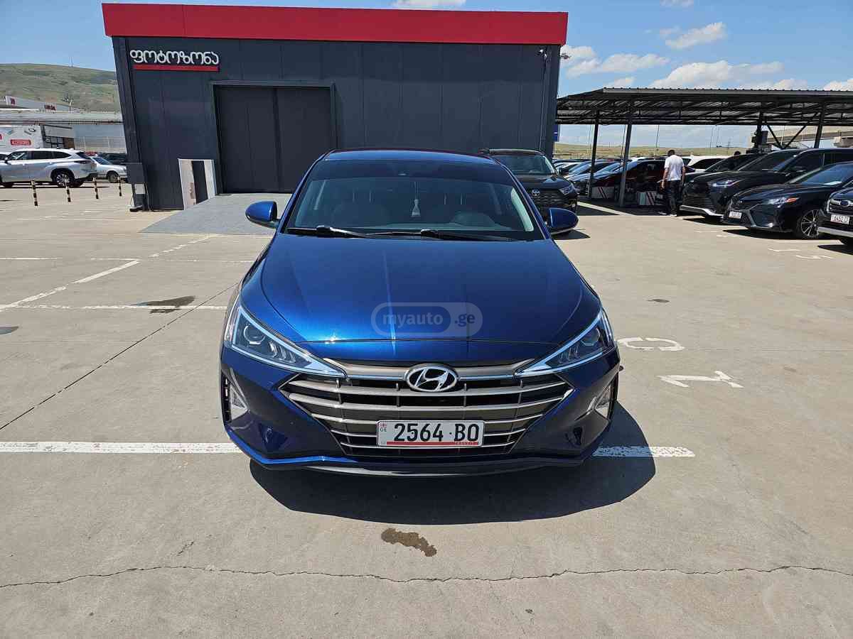 Hyundai Elantra 2020 — photo 2