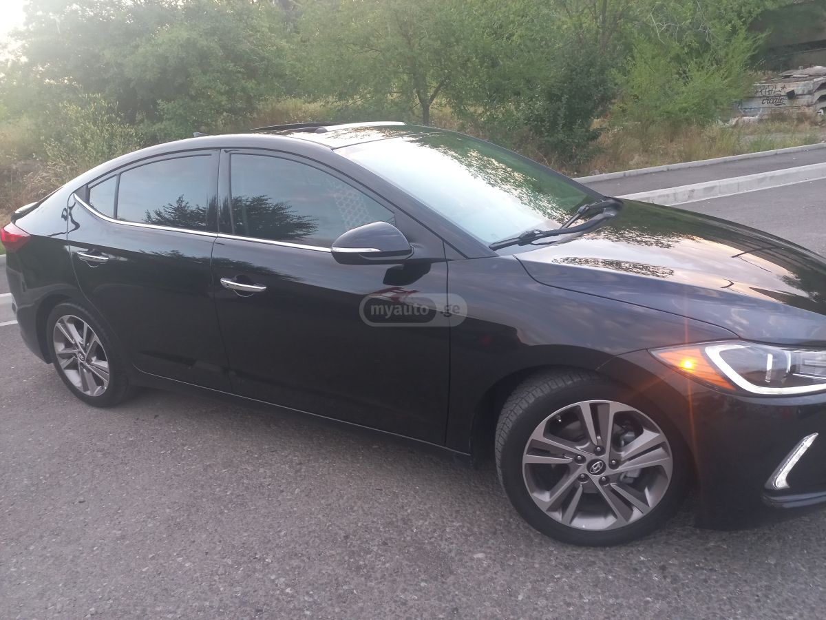 Hyundai Elantra 2016 — photo 2