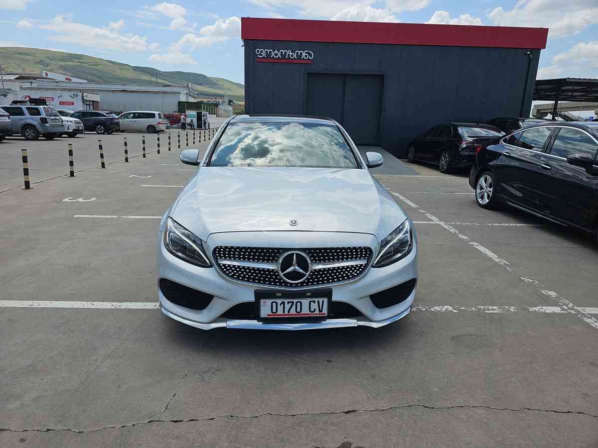 Mercedes-Benz C 300 2015 — photo 2