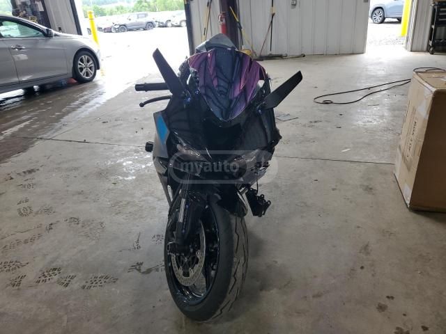 Kawasaki ZX-6 Ninja 2025 — photo 2