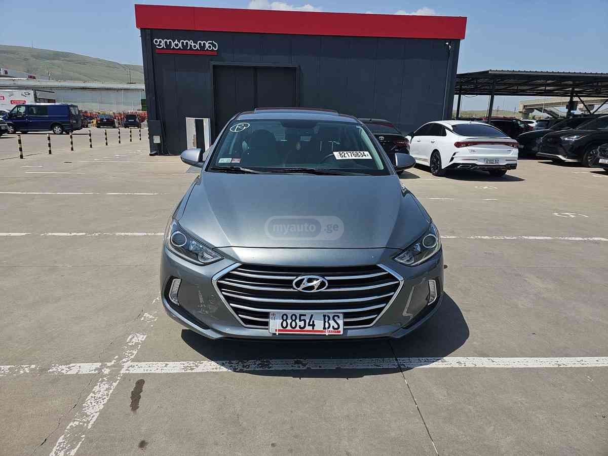 Hyundai Elantra 2018 — photo 2