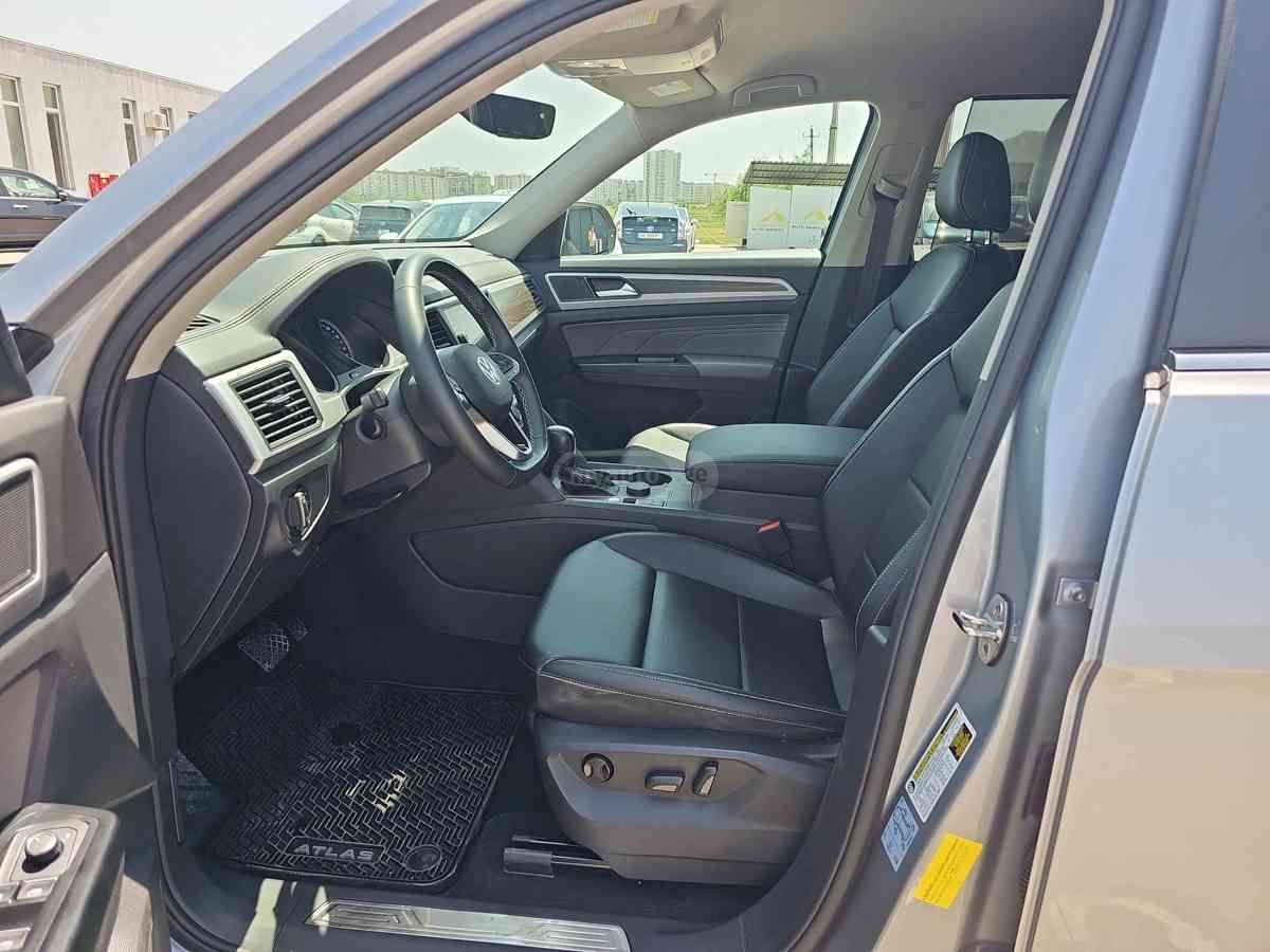Volkswagen Atlas 2021 — photo 2