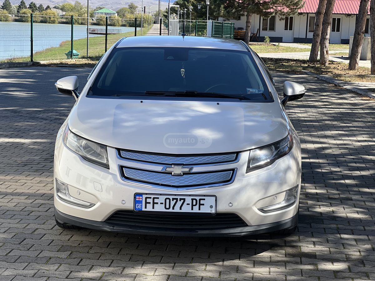 Chevrolet Volt 2013 — photo 2