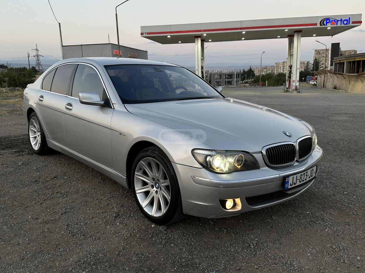 BMW 730