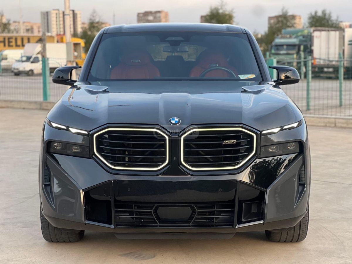 BMW XM