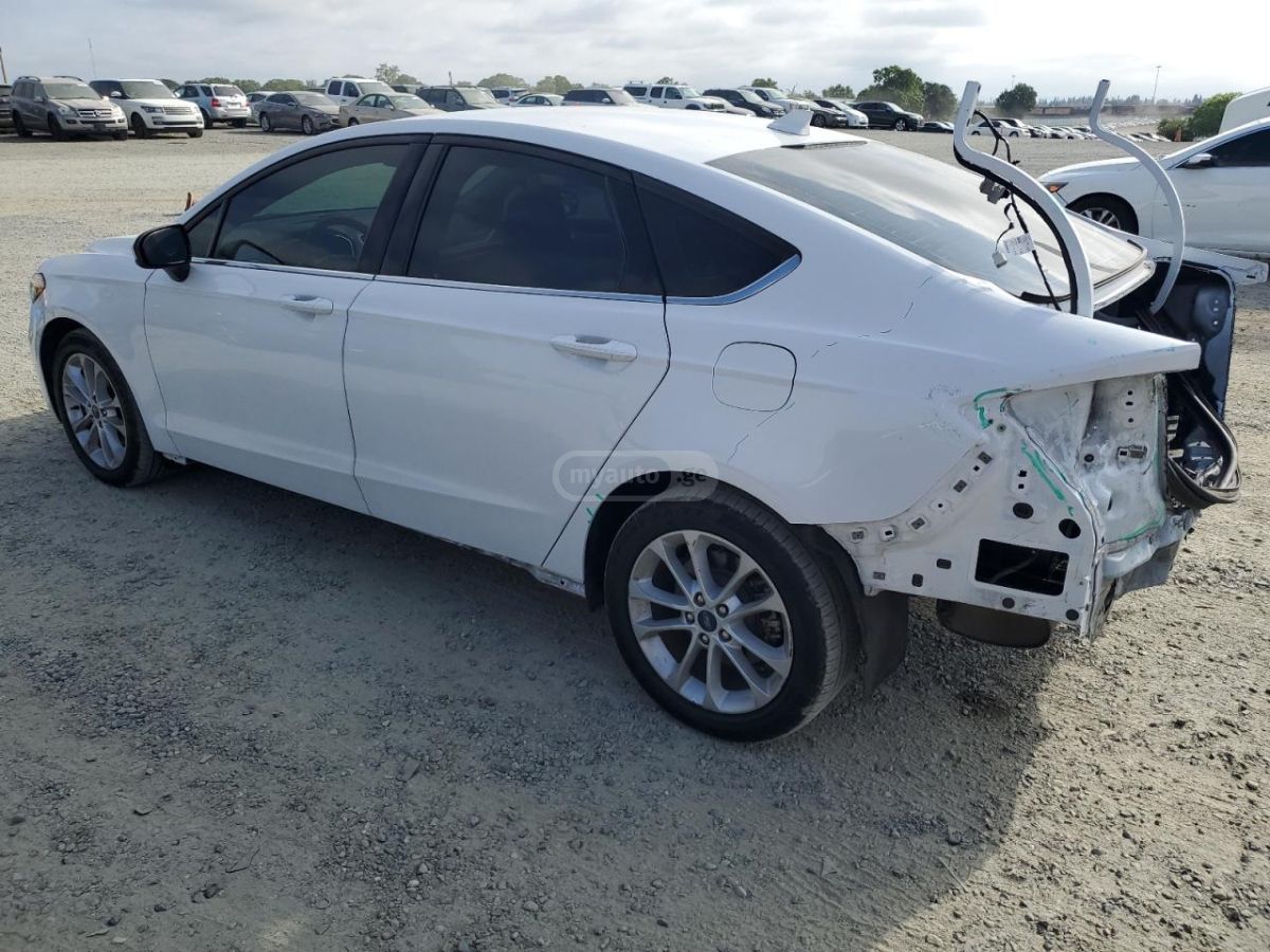 Ford Fusion 2020 — photo 2