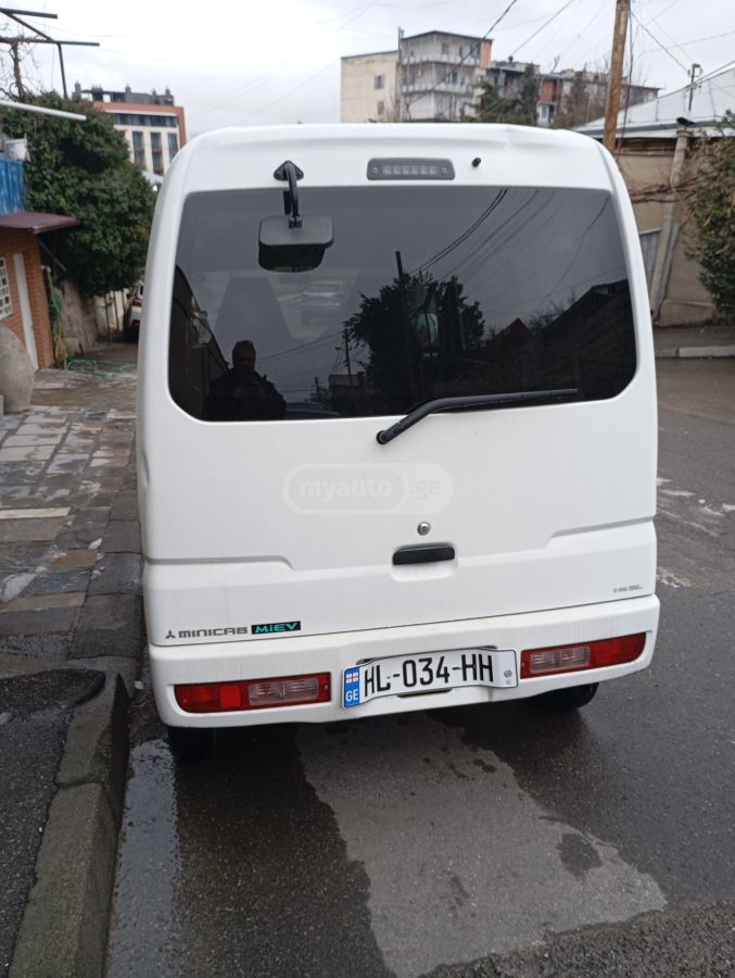 Toyota PIXIS Van 2019 — photo 2