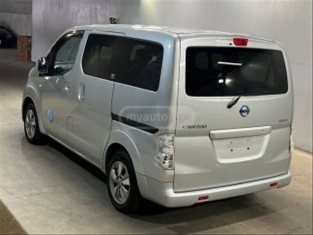 Nissan e-NV200 2015 — photo 2