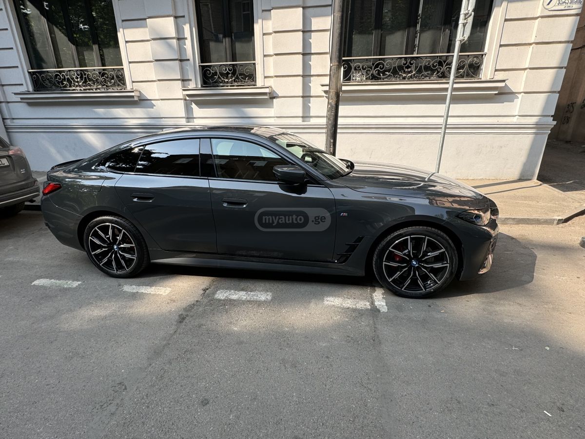 BMW i4 2023 — photo 2