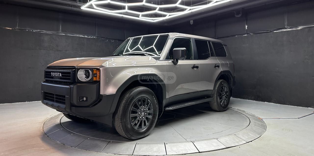 Toyota Land Cruiser Prado 2024 — photo 2