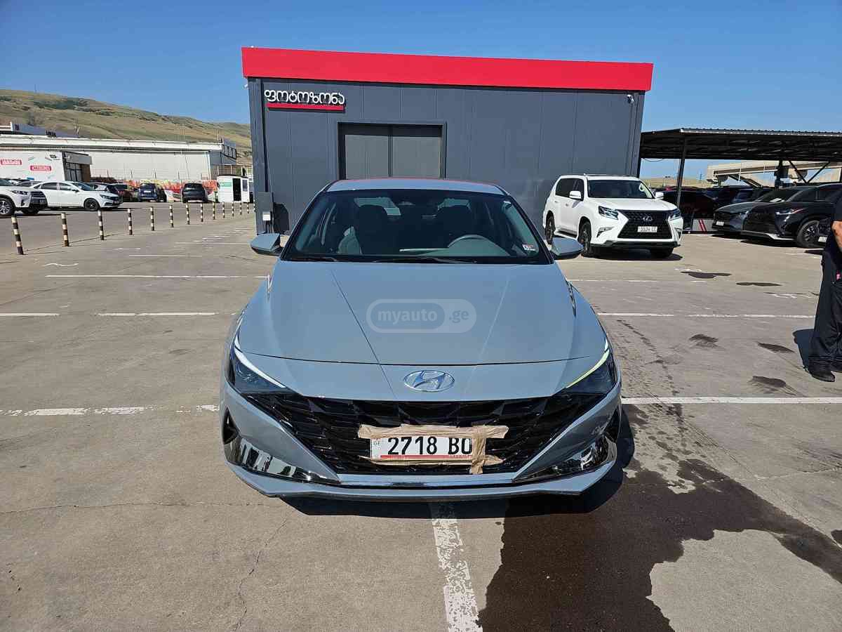 Hyundai Elantra 2021 — photo 2