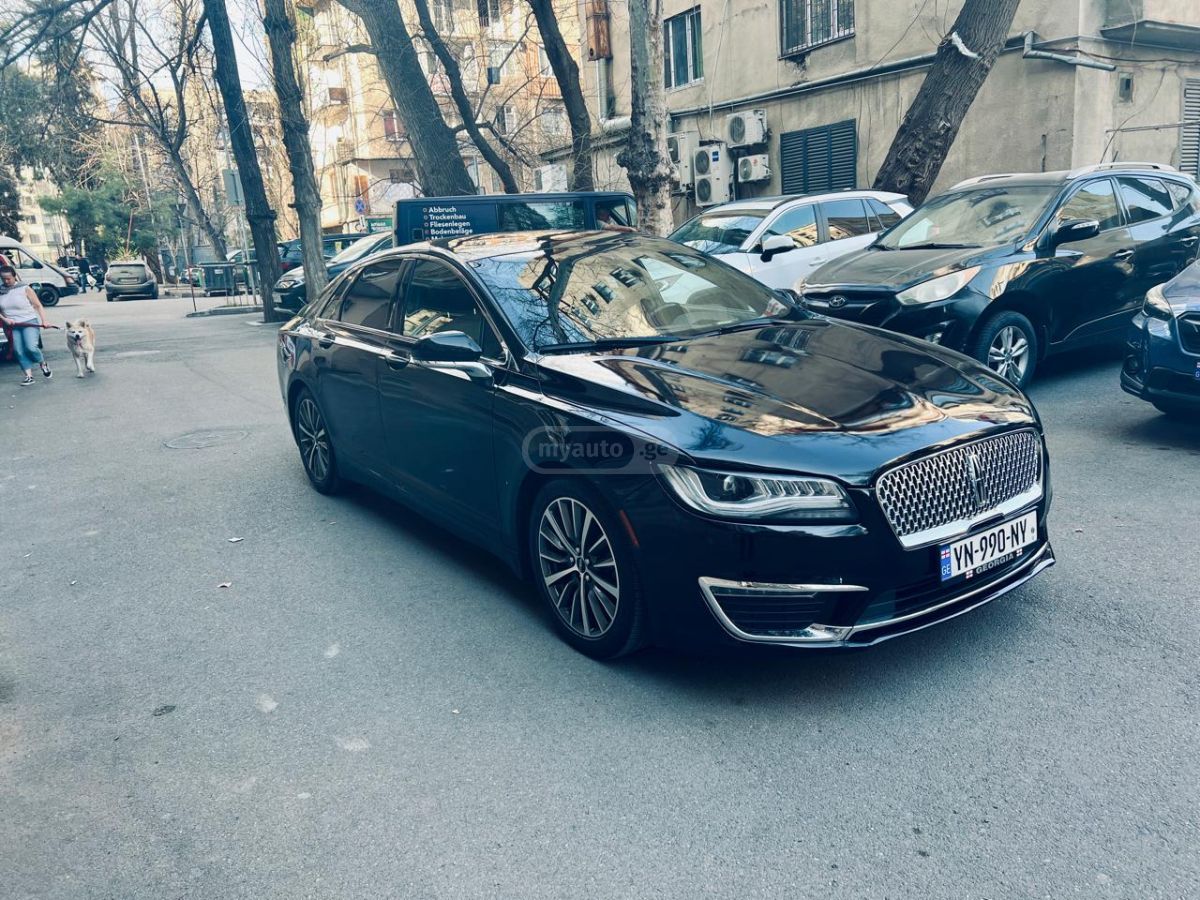 Lincoln MKZ 2017 — photo 2