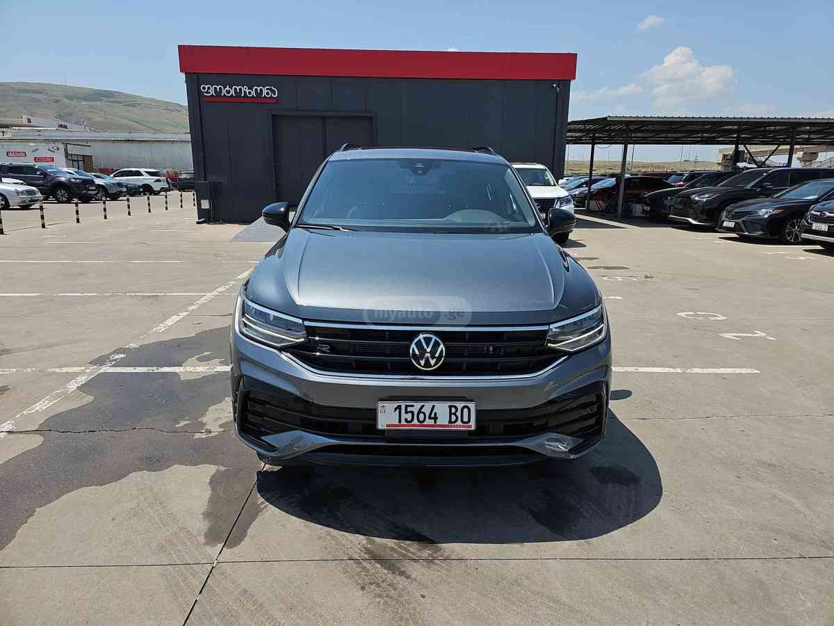 Volkswagen Tiguan 2022 — photo 2