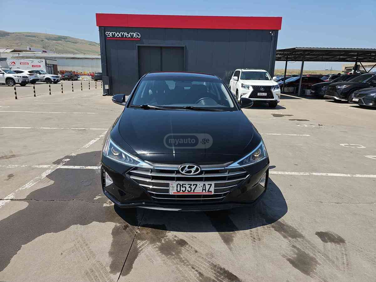 Hyundai Elantra 2020 — photo 2