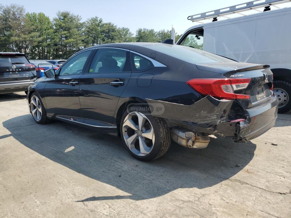Honda Accord 2019 — photo 2