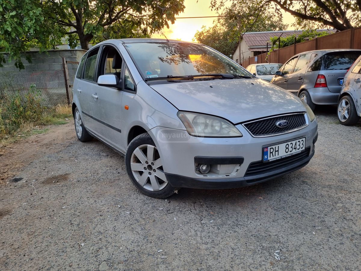 Ford Focus 2005 — photo 2