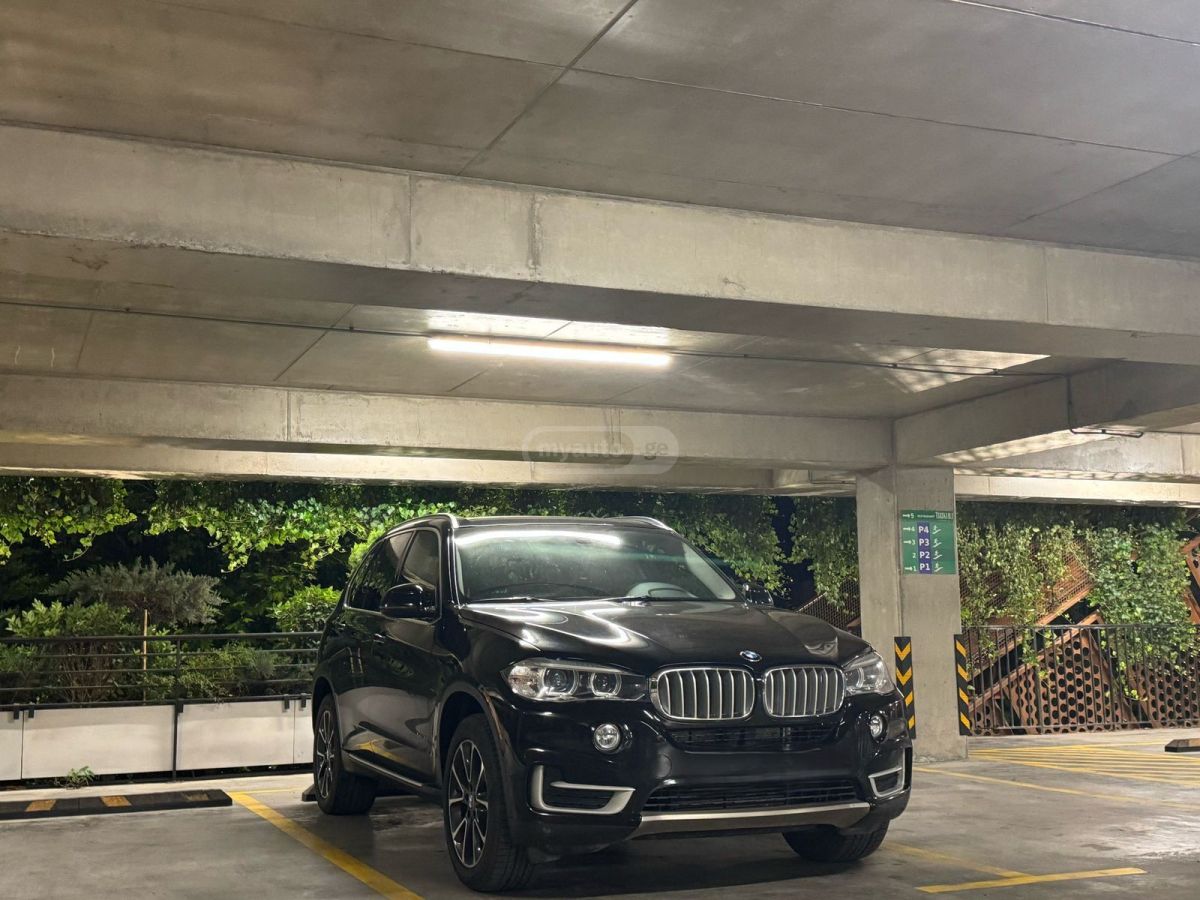 BMW X5 2015 — photo 2