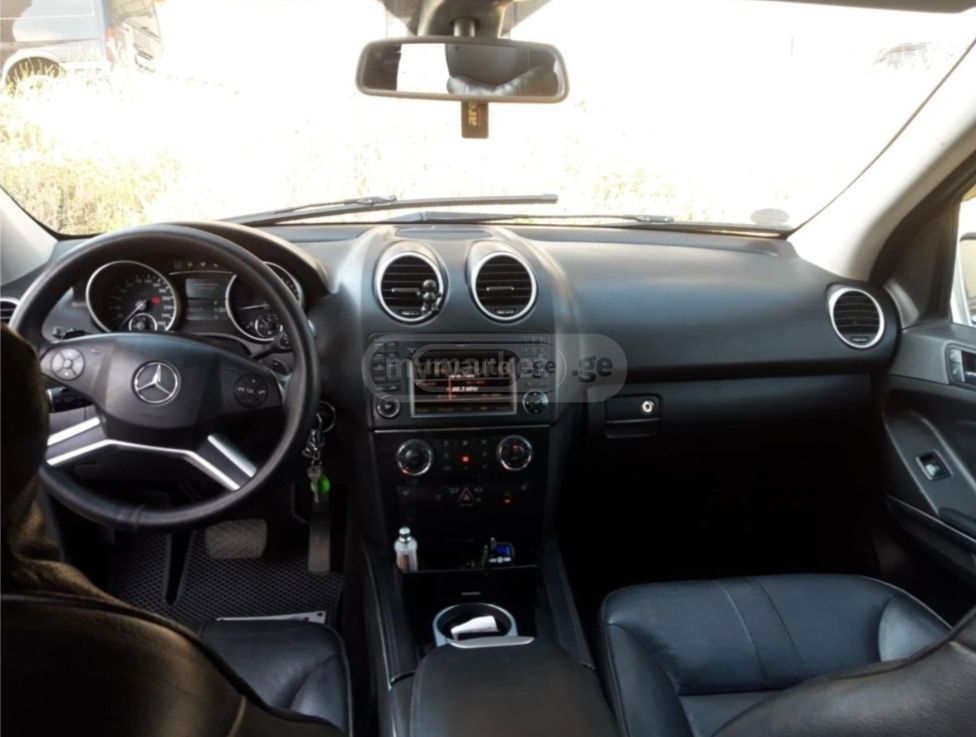 Mercedes-Benz ML 350 2010 — photo 2