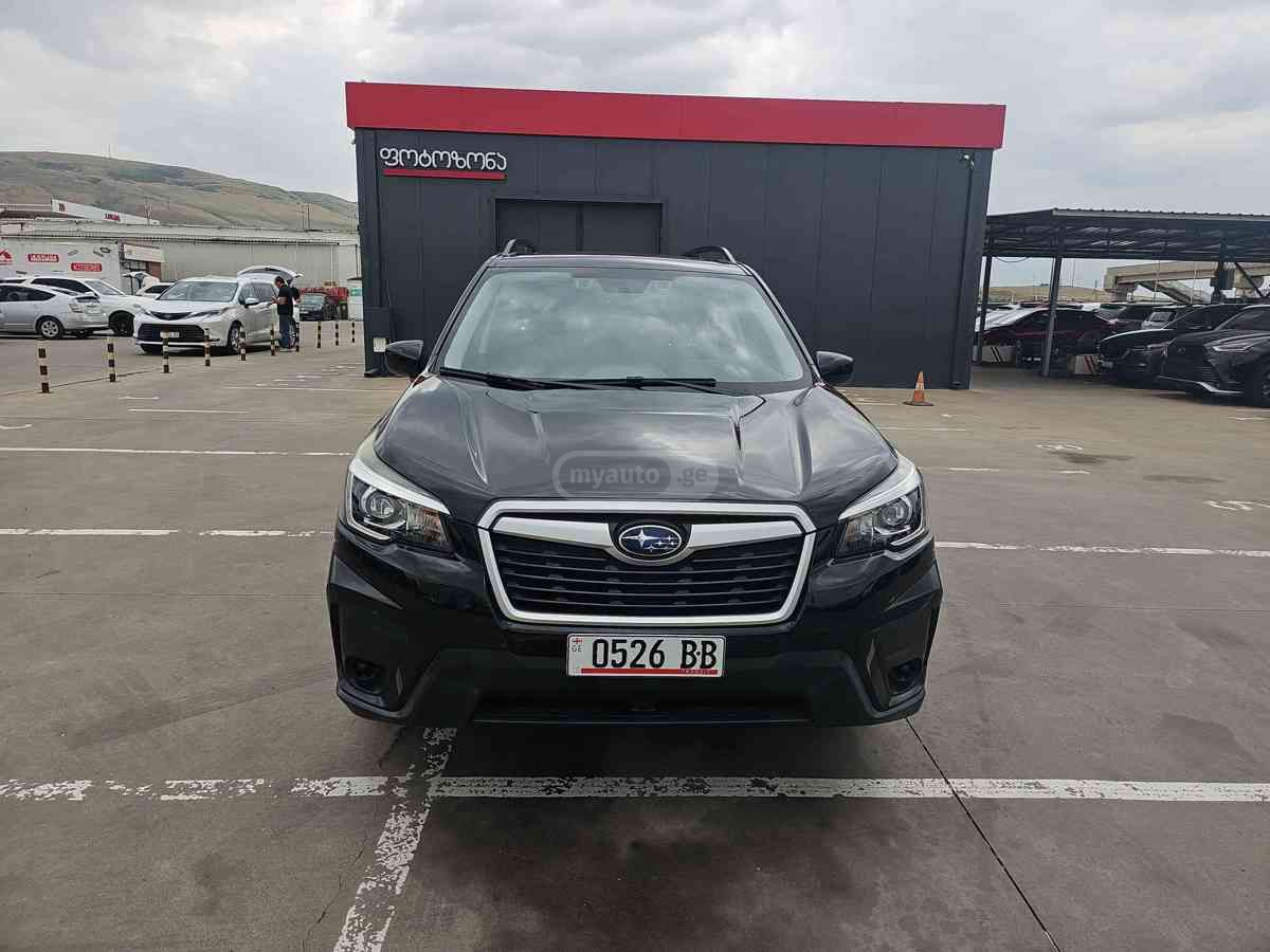 Subaru Forester 2019 — photo 2