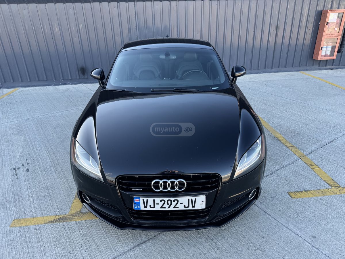 Audi TT 2011 — photo 2