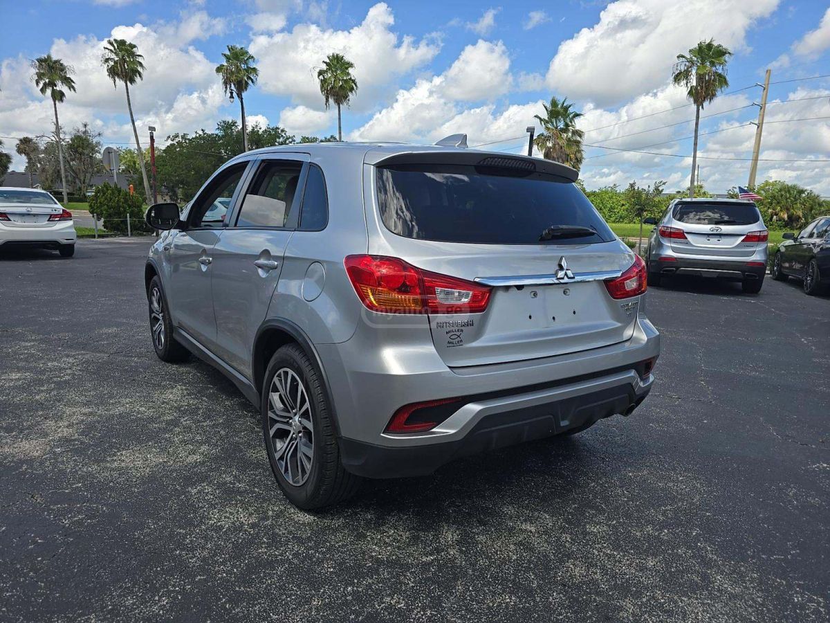 Mitsubishi Outlander Sport 2019 — photo 2
