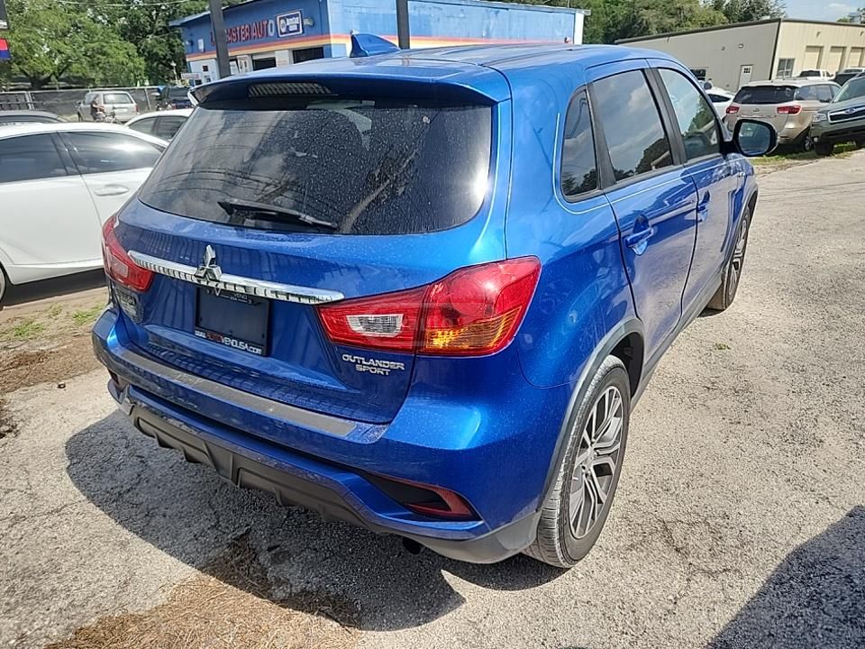 Mitsubishi Outlander Sport 2018 — photo 2