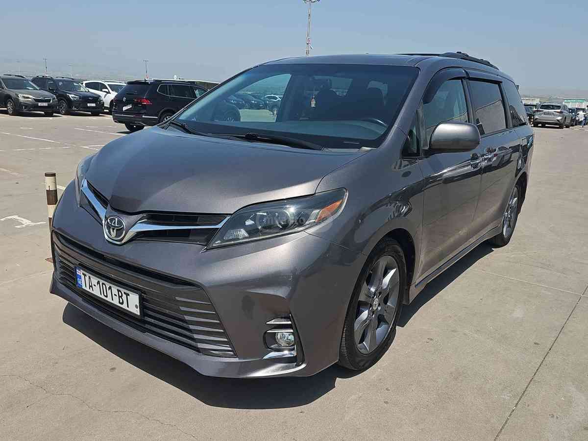 Toyota Sienna