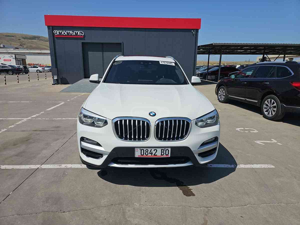 BMW X3 2019 — photo 2