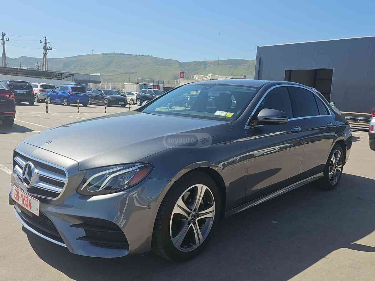 Mercedes-Benz E 300