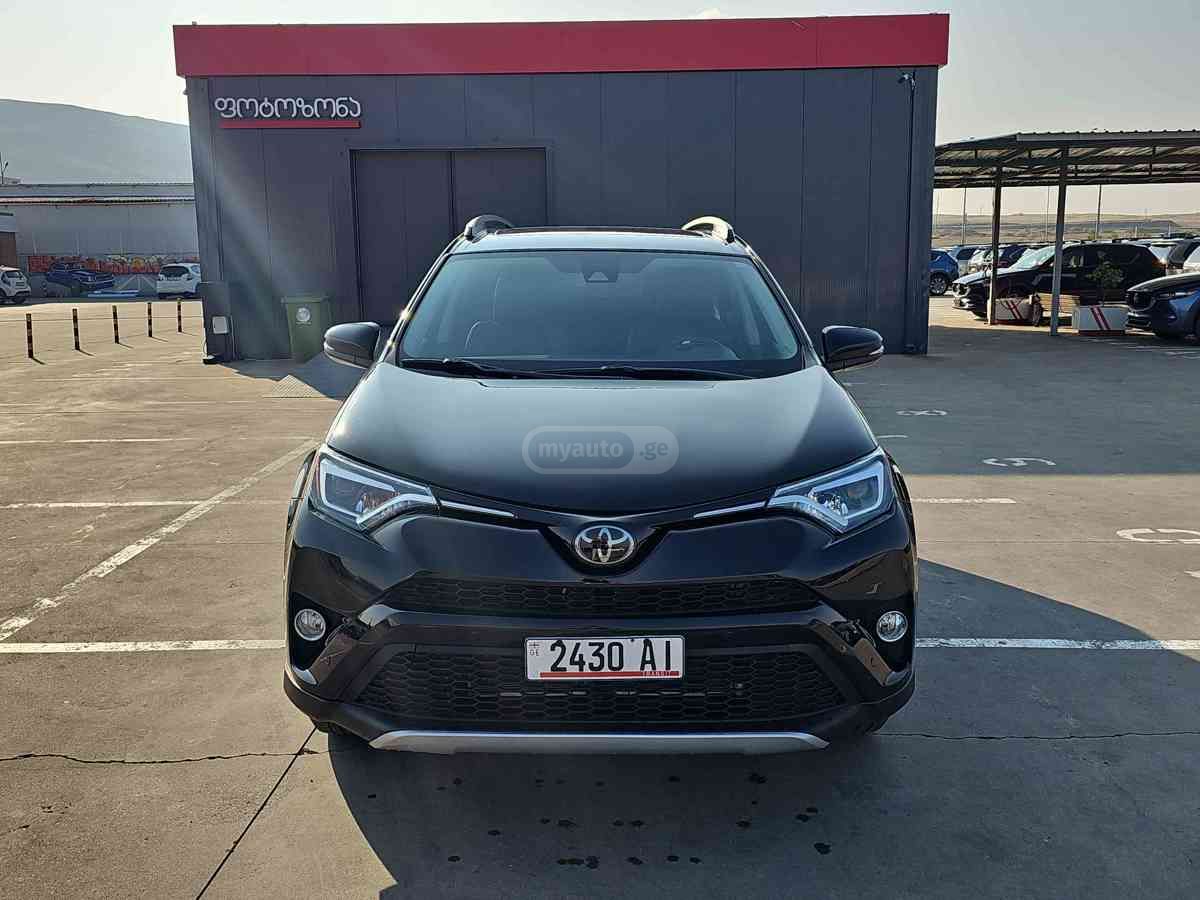Toyota RAV4 2017 — photo 2