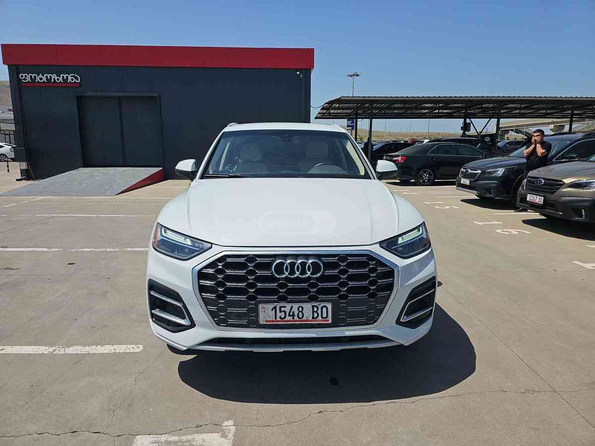 Audi Q5 2021 — photo 2