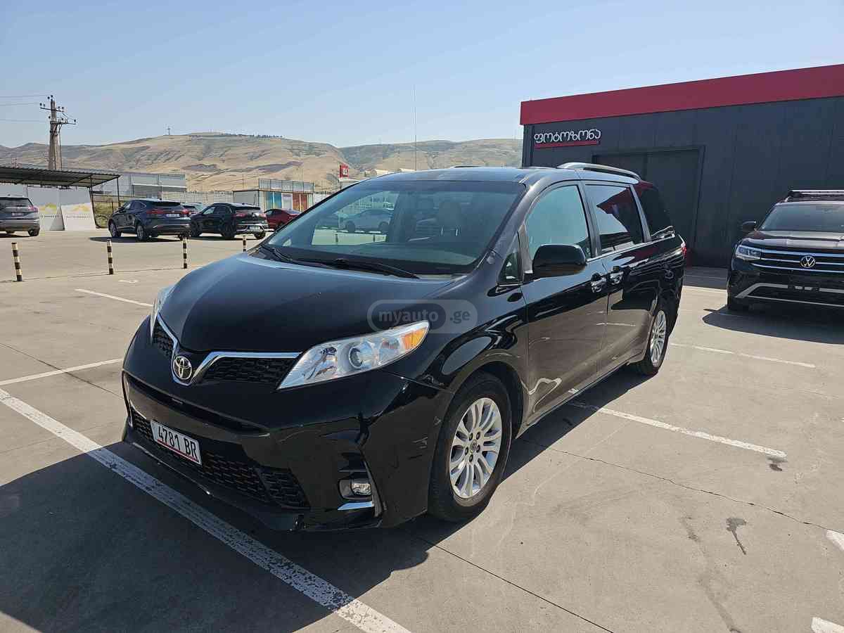 Toyota Sienna