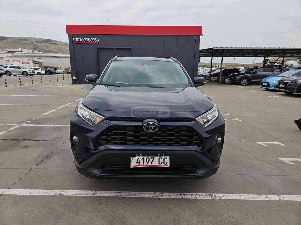 Toyota RAV4 2021 — photo 2