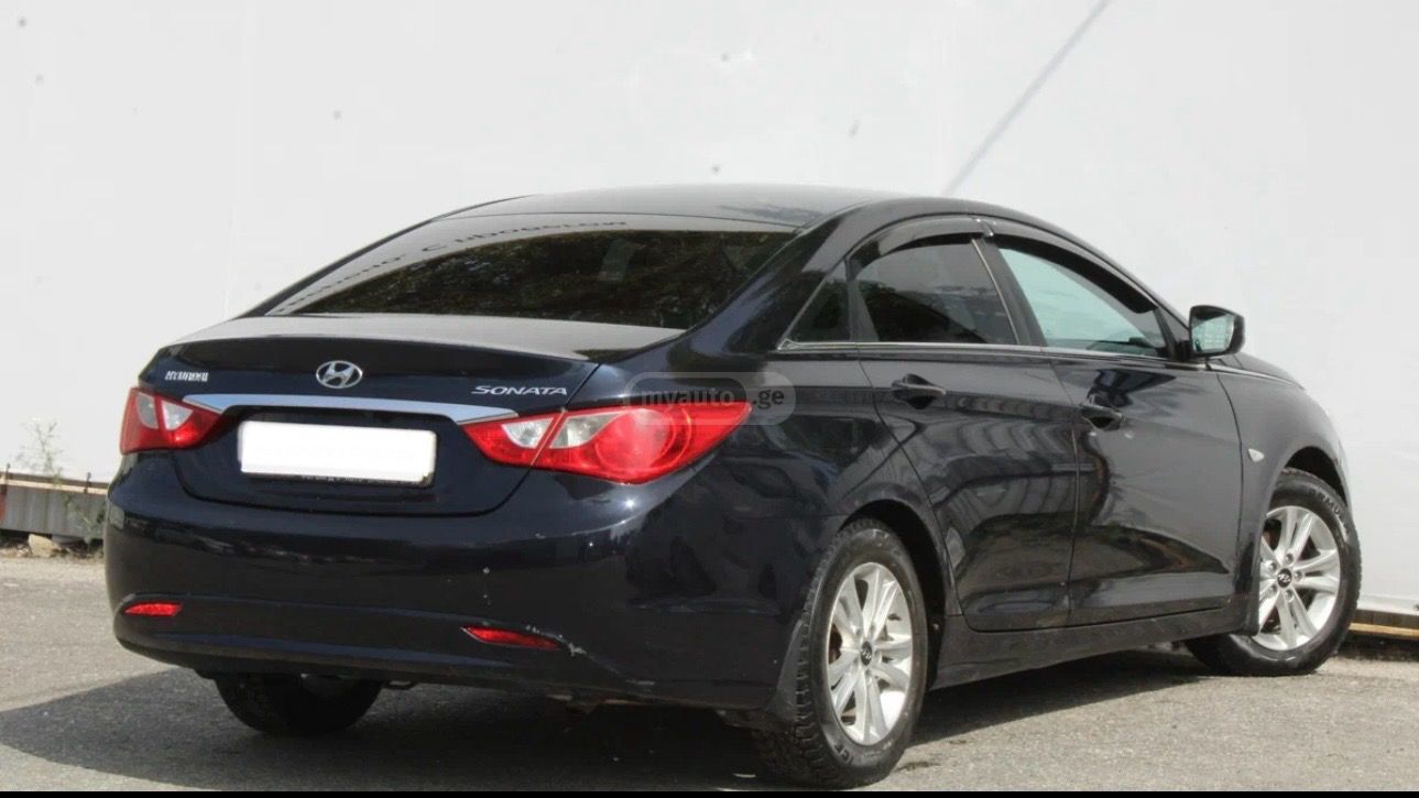 Hyundai Sonata 2012 — photo 2