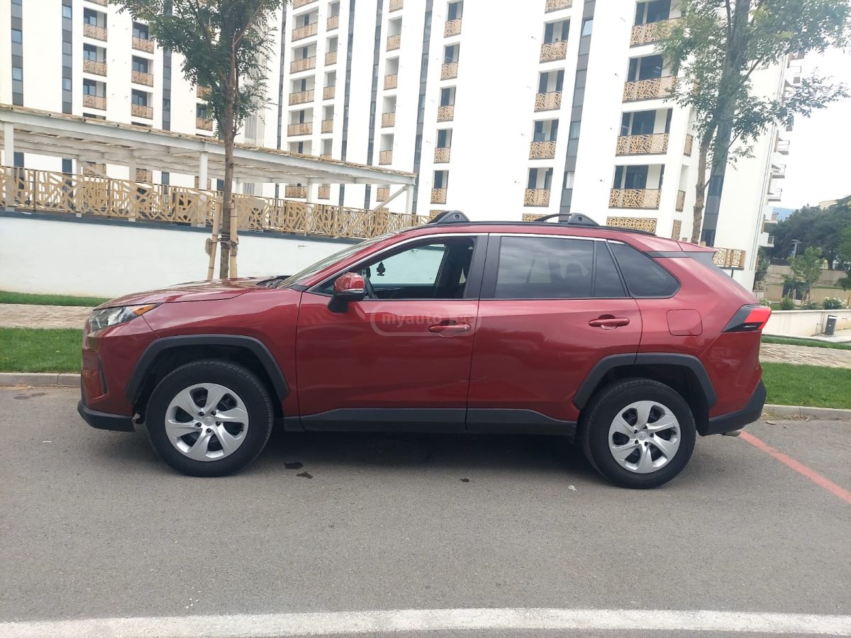 Toyota RAV4 2019 — photo 2