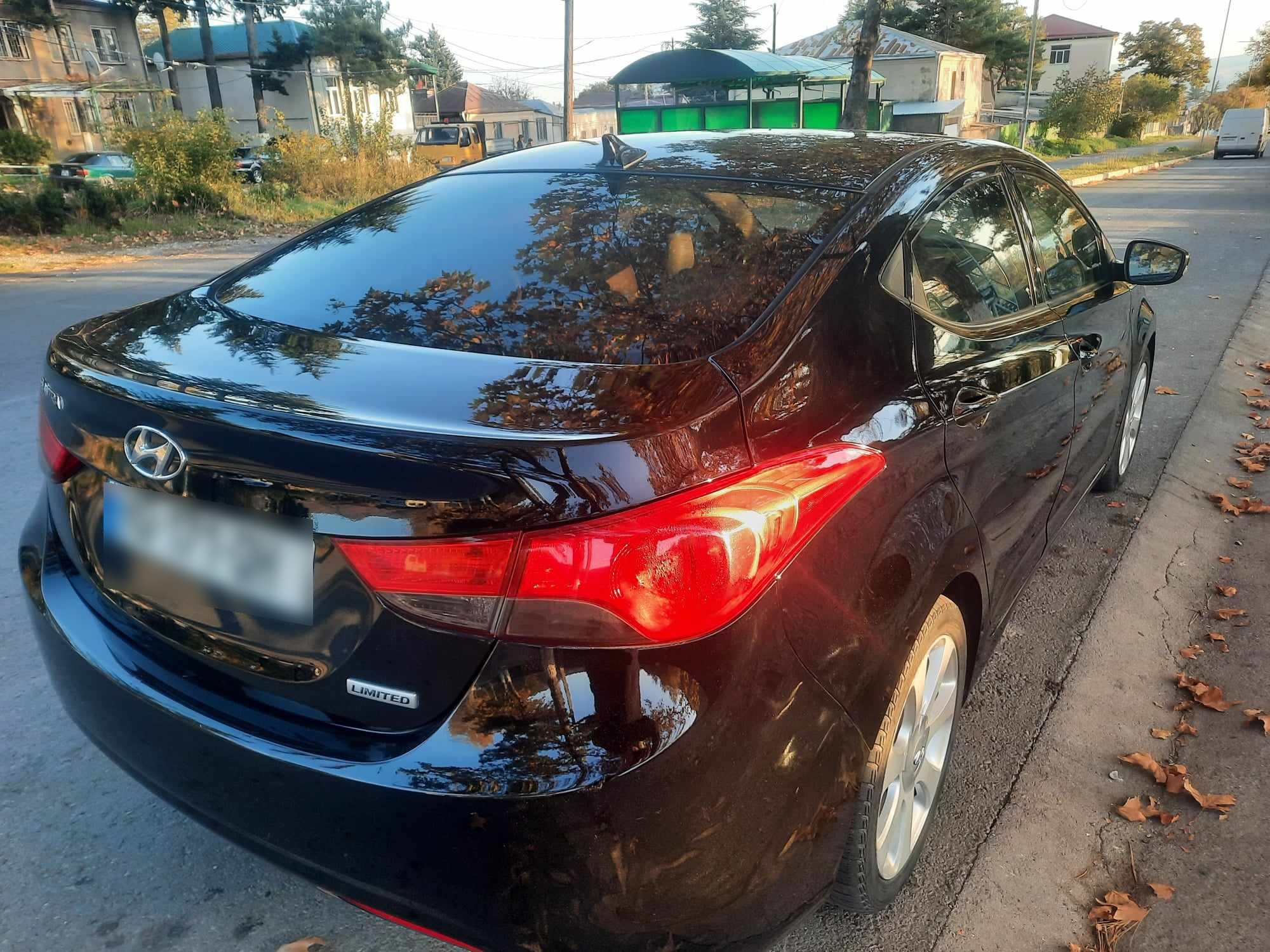 Hyundai Elantra 2013 — photo 2