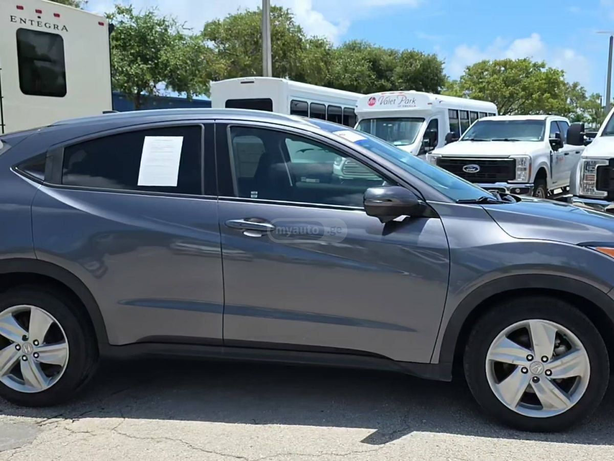 Honda HR-V 2019 — photo 2