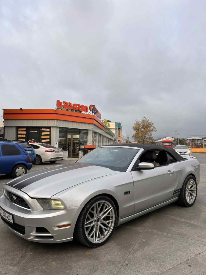 Ford Mustang 2014 — photo 2