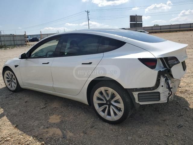 Tesla Model 3 2021 — photo 2