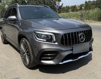 Mercedes-Benz GLB 250
