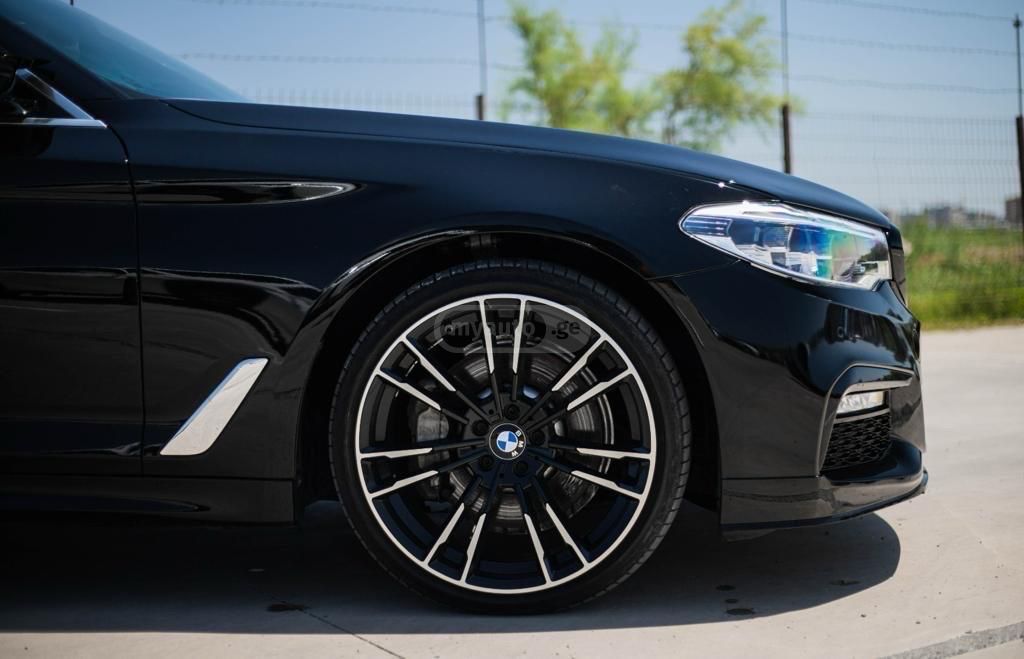 BMW 530 2020 — photo 2