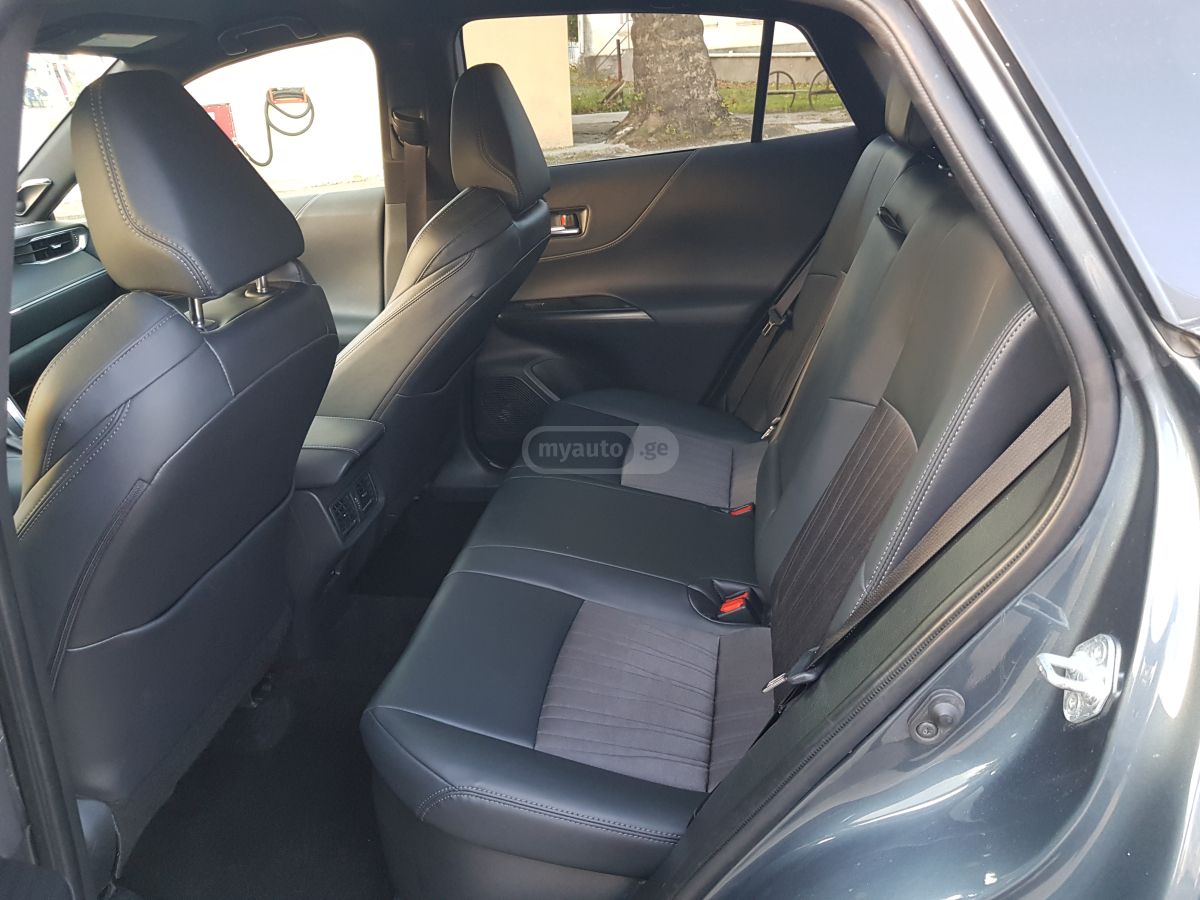 Toyota Venza 2020 — photo 2