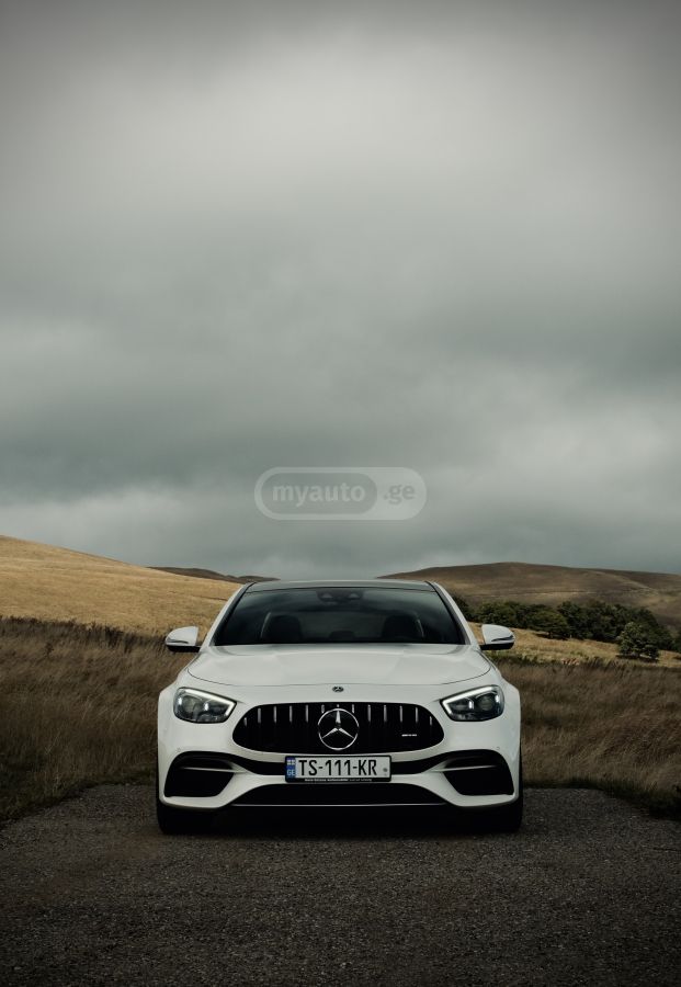 Mercedes-Benz E 63 AMG