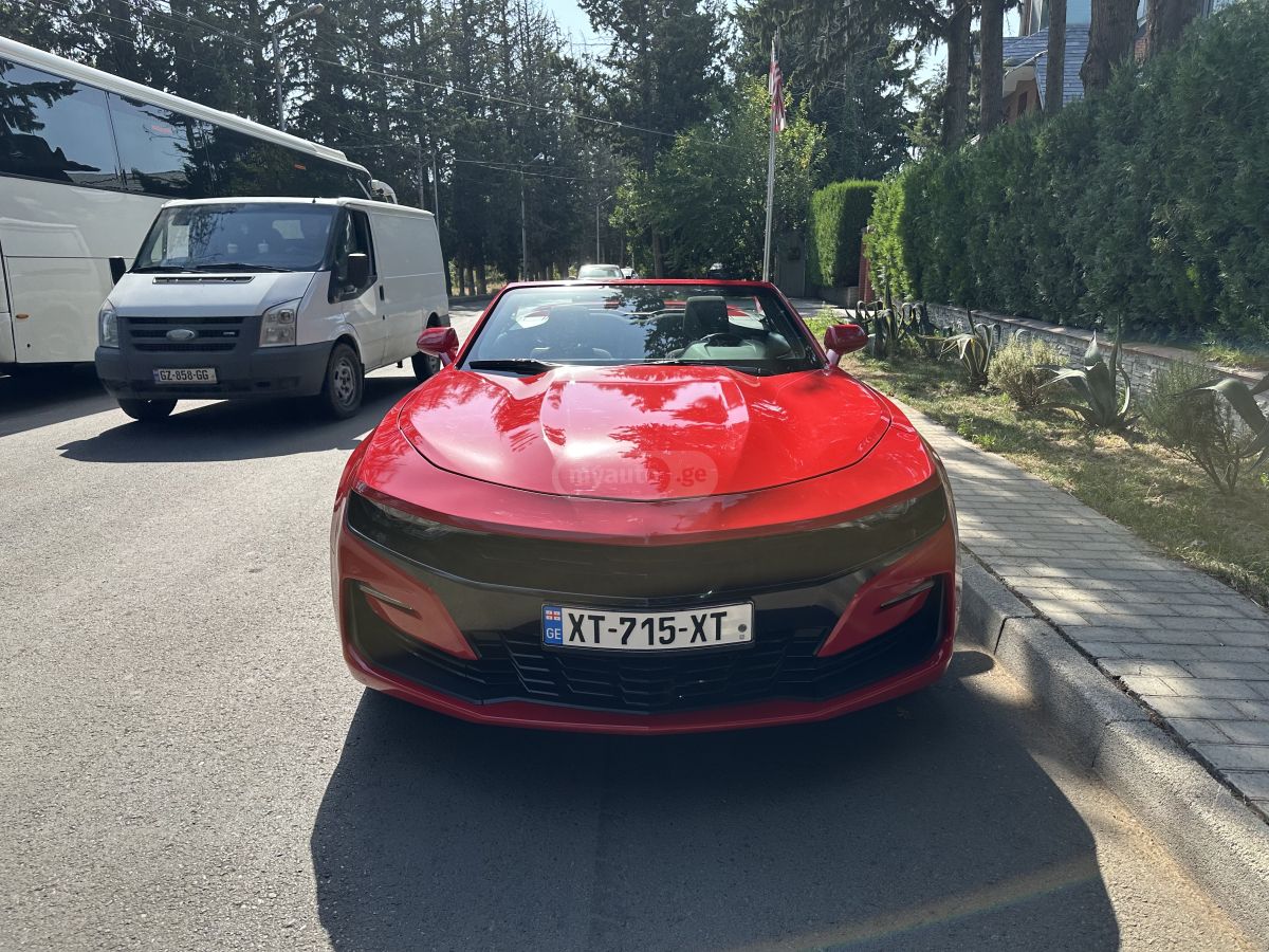Chevrolet Camaro 2019 — photo 2