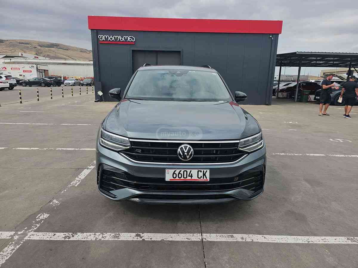Volkswagen Tiguan 2022 — photo 2
