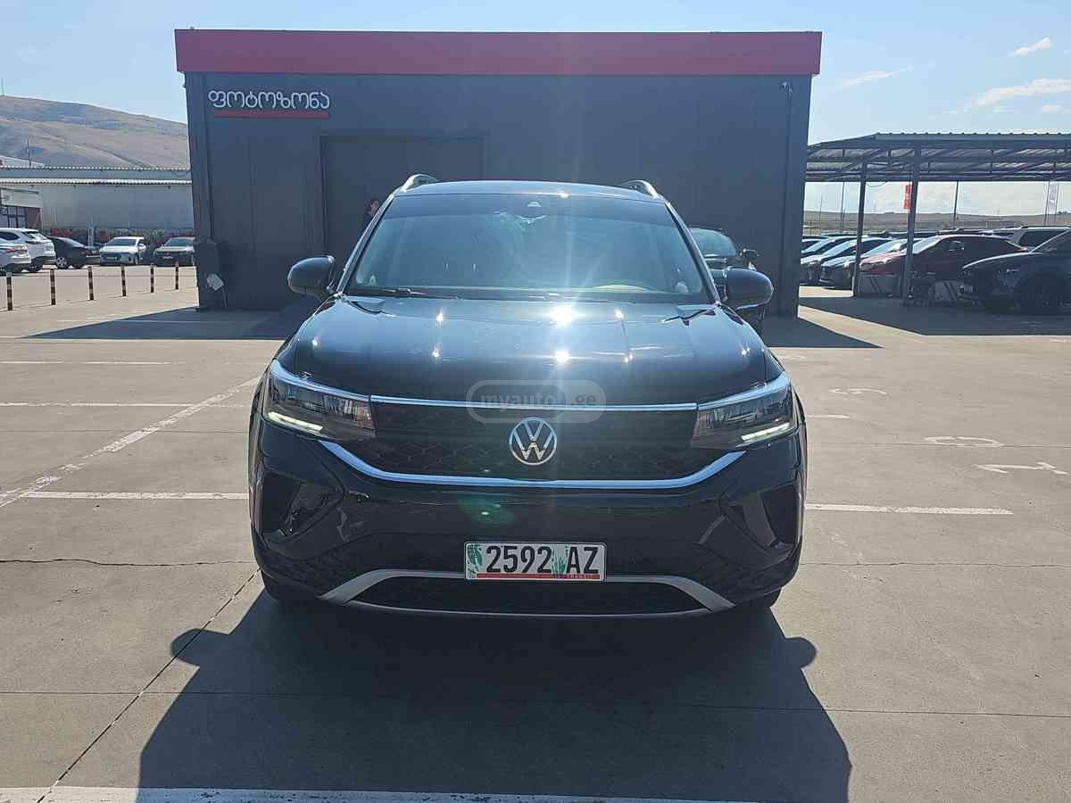 Volkswagen Tiguan 2022 — photo 2