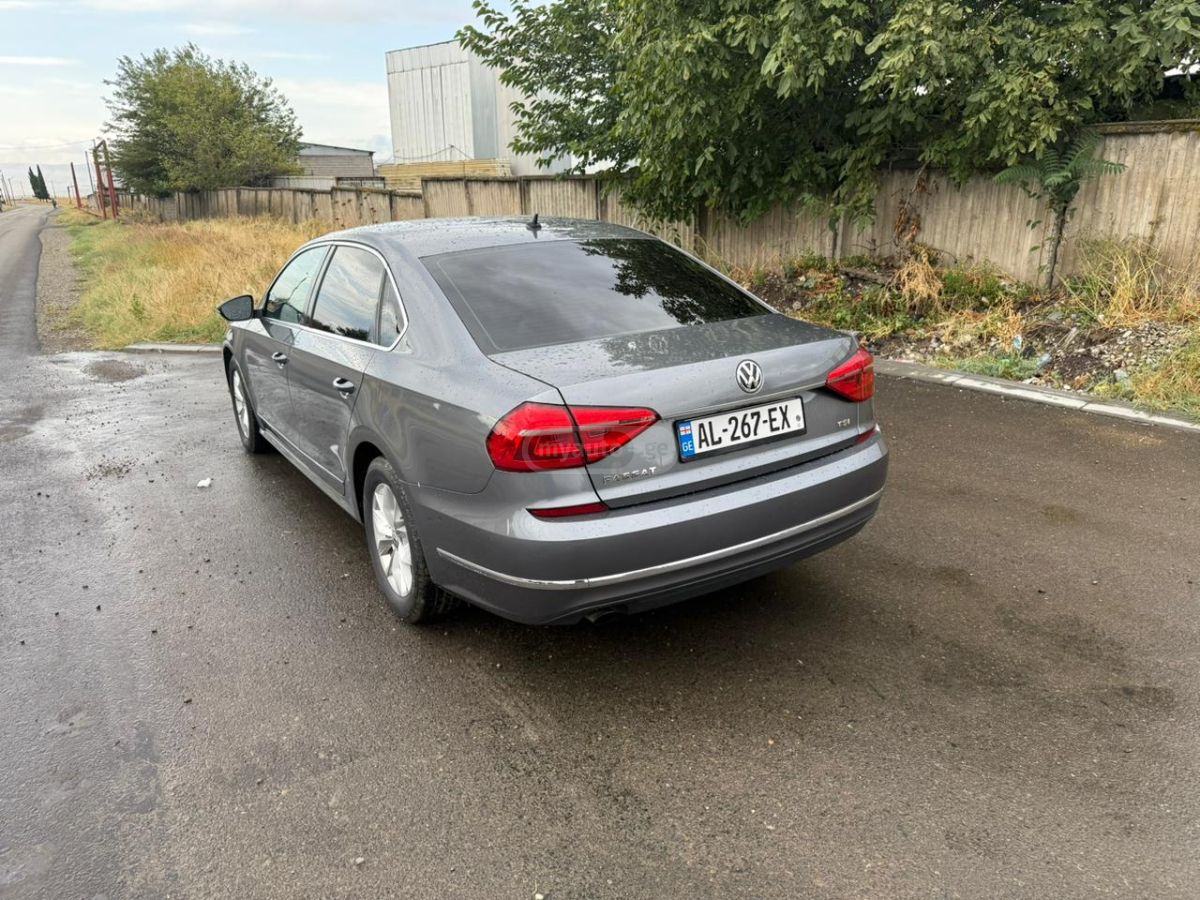 Volkswagen Passat 2016 — photo 2